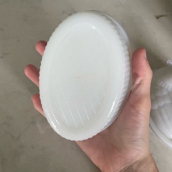 Hen on a nest - Picture 2 of 6